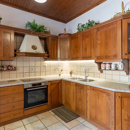 Apollo By Guestcorfu * Pyrgi (Corfu)