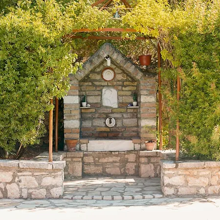 فيلة Apollo By Guestcorfu *