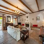 Вилла Apollo In Barbati By Guestcorfu