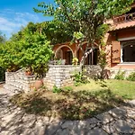 Вилла Apollo In Barbati By Guestcorfu