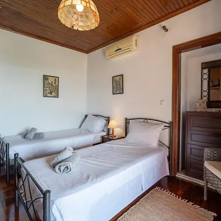 Apollo By Guestcorfu * Πυργί