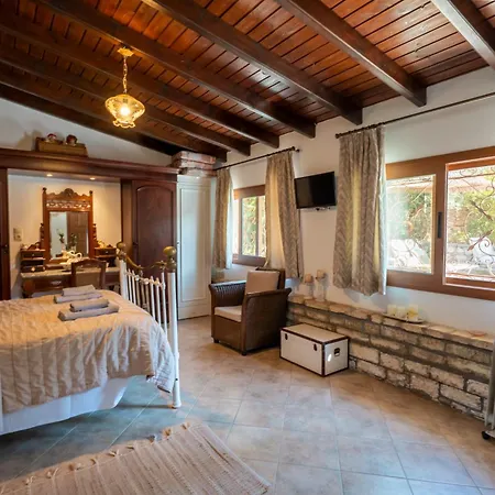 Apollo In Barbati By Guestcorfu Pyrgi (Corfu)