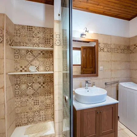 Apollo By Guestcorfu Πυργί